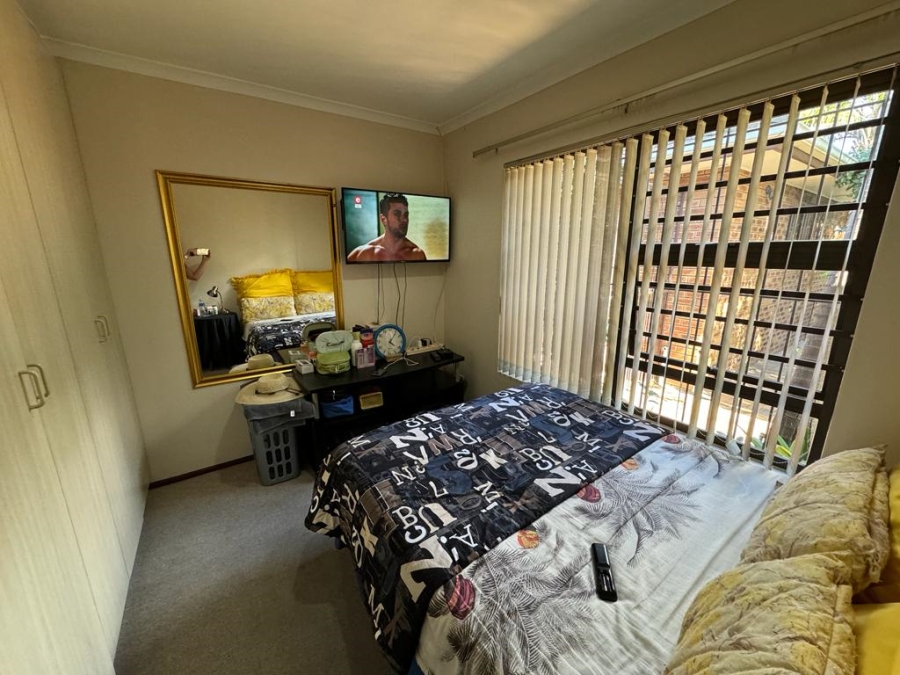 2 Bedroom Property for Sale in Rouxville Western Cape